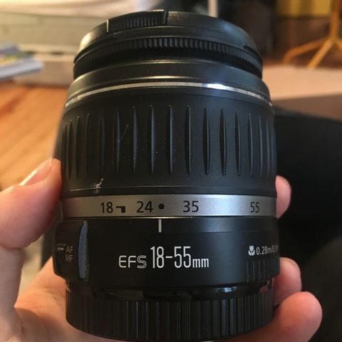 Canon EFS 18-55mm