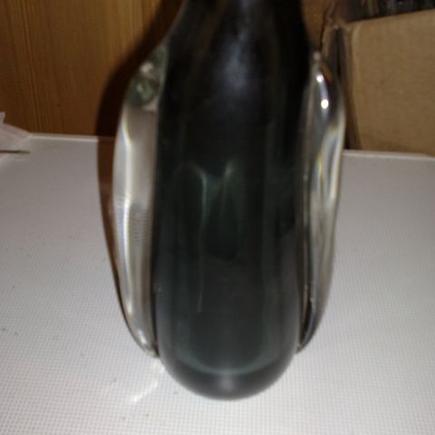 Pingvinvase Hadeland Hadeland kunstglass