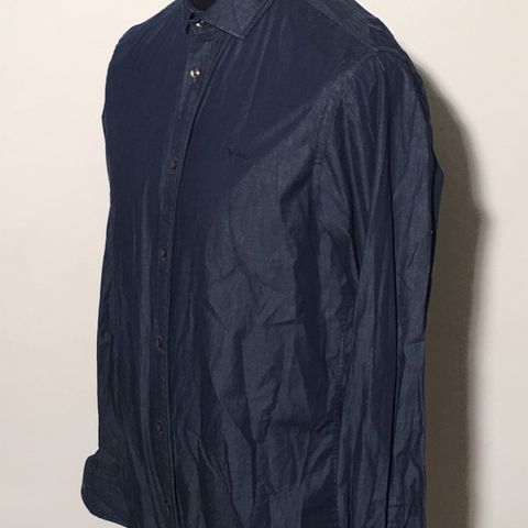 Tøff blå jeans-stoff skjorte str M. (Liten Large)
