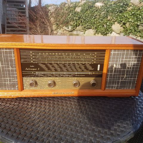 Tandberg radio til salgs.