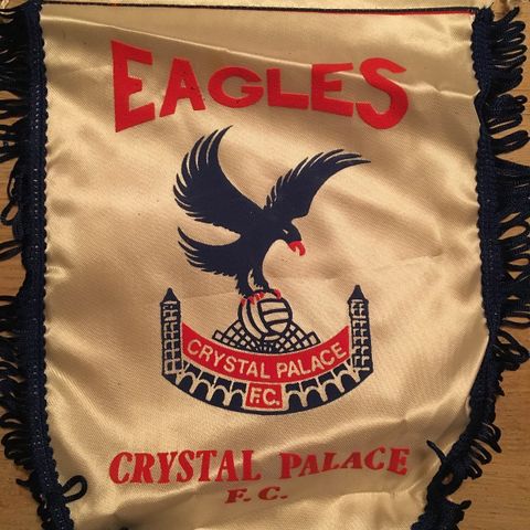 Crystal Palace gammel vimpel + program + fotballkort!!
