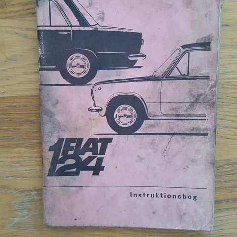 Instruksjonsbok Fiat 124