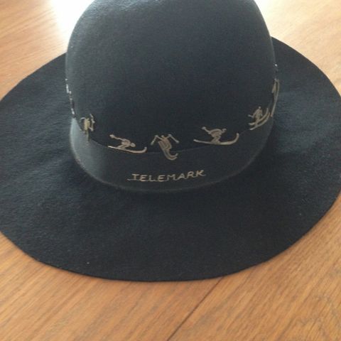 Telemarks hatt  med  pins OL 94