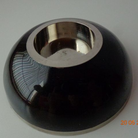 Telysholder/lysestake for telys i metall-svart