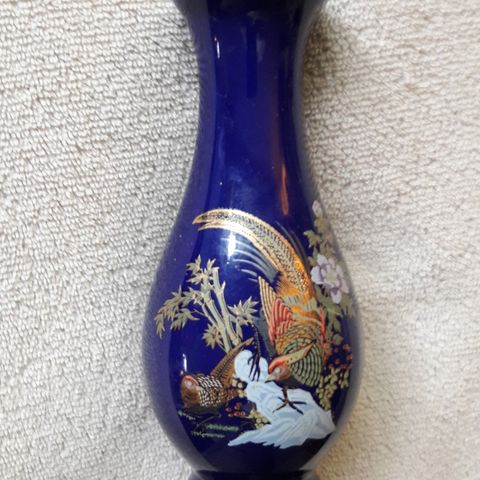 Liten kinesisk vase i blått, 13 cm