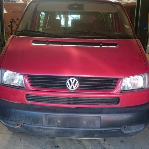 VW Caravelle i deler