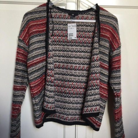 NY. H&M. Flott flerfarget stripete cardigan.