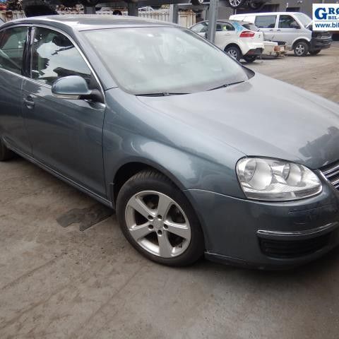 VW JETTA SELGES I DELER 2005-2010