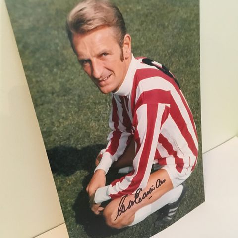 Stoke City flott George Eastham signert fotografi (30x20cm)