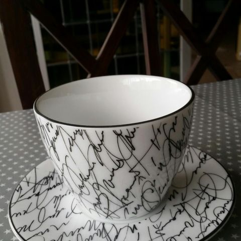Porsgrund Porselen, Stor kopp med skål/tefat.