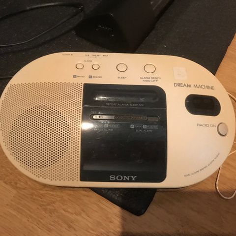 Sony-Dream Machine  retro klokkeradio