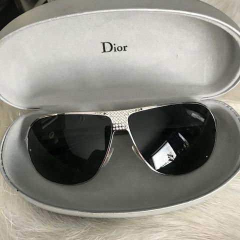 Pent brukte Dior solbriller.Limited edition.vintage