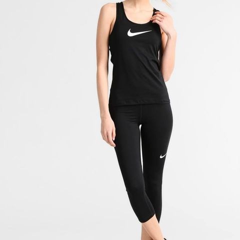 Nike capri tights / treningstights / treningsbukse str M