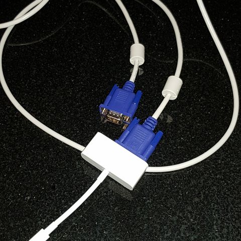 Apple vga adapter 250kr