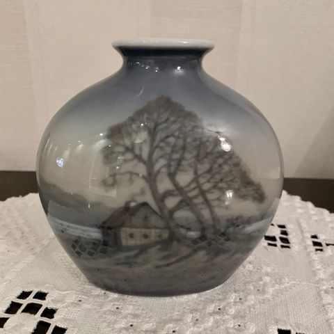 Skjønn liten Dahl Jensen vase