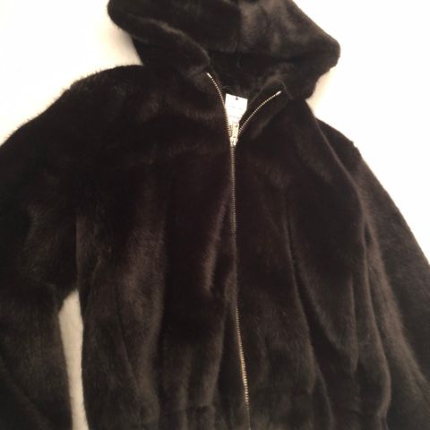 Ny og ubrukt eksklusive  Helmut Lang Hooded Mink Bomber str xs