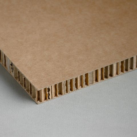 Papp/Papir, Honeycomb Paneler 300 gr. 2 sider 1300x900x18 mm. Celle 10