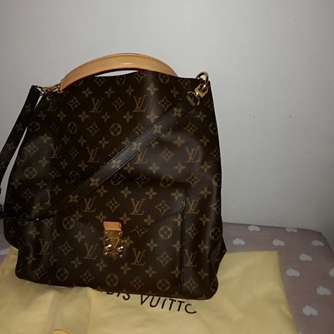 Louis Vuitton veske.