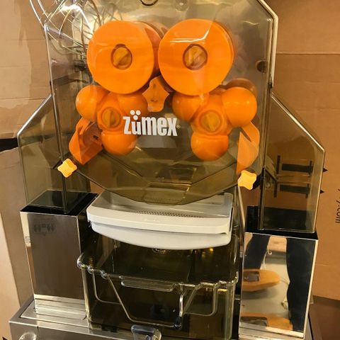 Zumex Juice maskin