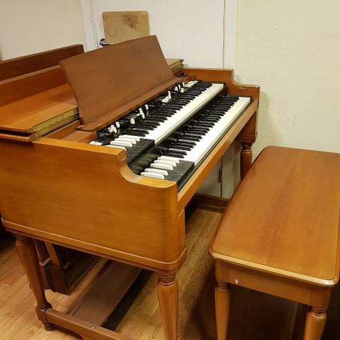 Originale Hammond tonehjulsorgler B3, A100, M100 og L100 med garanti