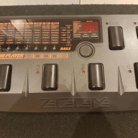 Zoom player 3000B bass brett/pedal