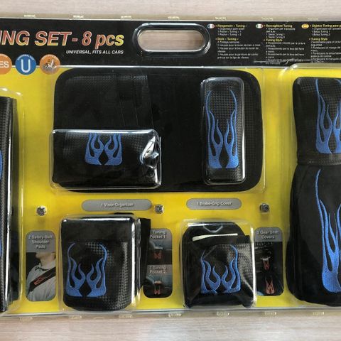 Tuning set, 8 deler. Settet måler ca 40x60 cm