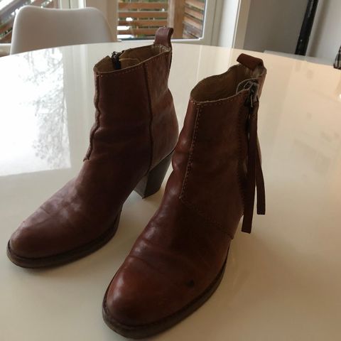 Acne  Pistol boots str 37