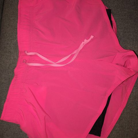 H&M Treningsshorts str S (ubrukt)