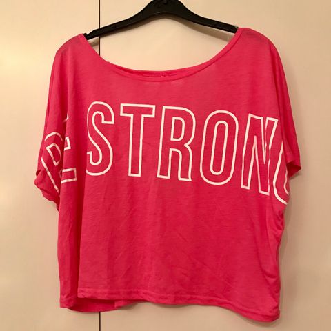 Be Strong Crop Tee