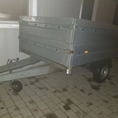 Varehenger Leies ut , B kategori , lastekapasitet 750 kg ,  250cm x 140  cm