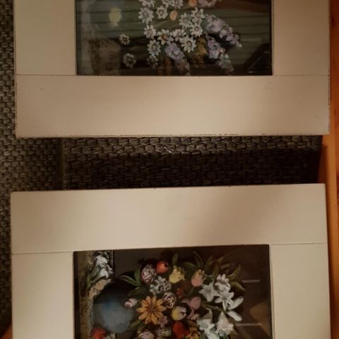 2 stk blomsterbilder(innfelt)