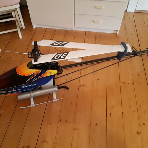 XL91 stratus Rc helikopter selges