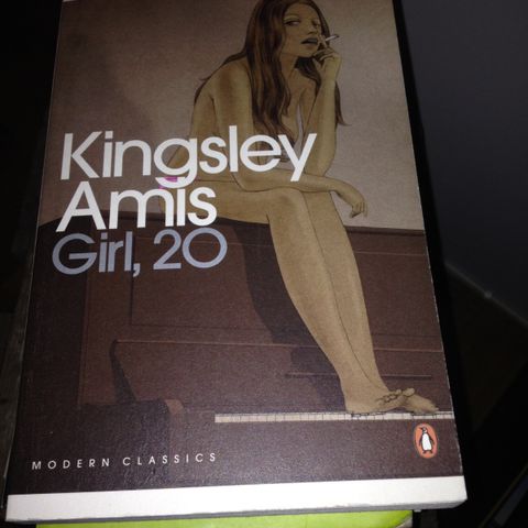 Kingsley Amis Girl 20 til salgs.