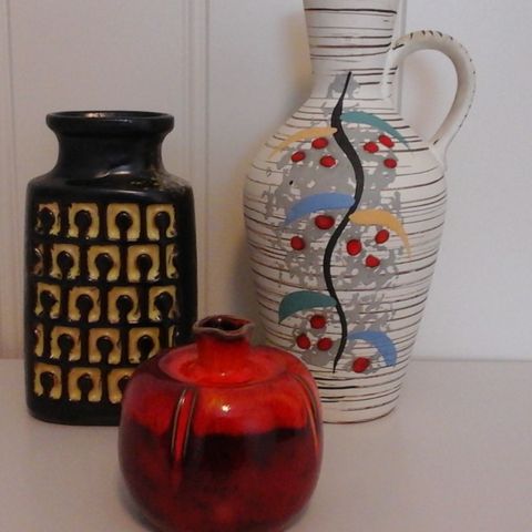 Tyske vaser - strøkne - keramikk/porselen