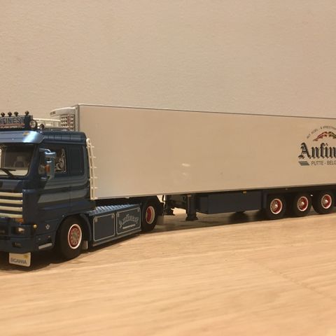 WSI Scania R143 Anfinest modell 1/50