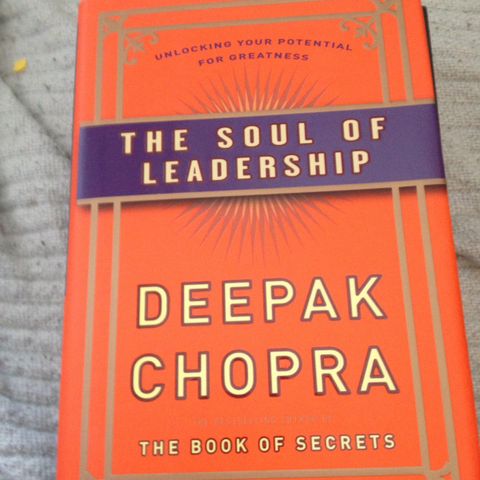 The Soul of Leadership av Deepak Chopra til salgs.