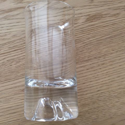 1 glass fra Magnor 13 cm høyt