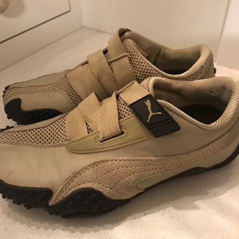 Tøffe, sporty og solide PUMA sko i beige skinn/mesh str 35,5, selges!