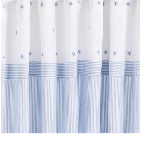 Pent og lite brukte gardiner blå hver lengde er 140 x 60 cm