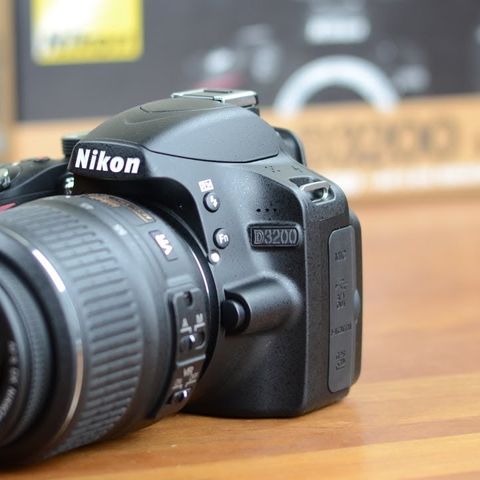 Nikon D3200 til salgs