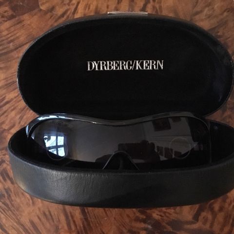 Solbriller fra Dyrberg/Kern