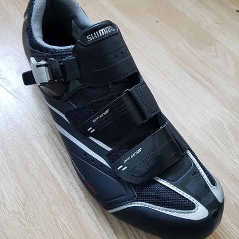 BRAND NEW SHIMANO SHOES 48