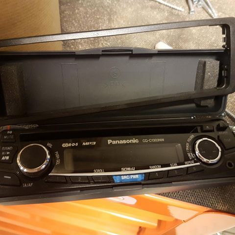 Frontpanel til Panasonic CQ-C1303NW bilstereo