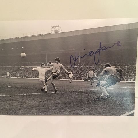 Leeds United - Mick Jones signert A4-fotografi