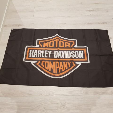 Harley Davidson flagg til garasjen!