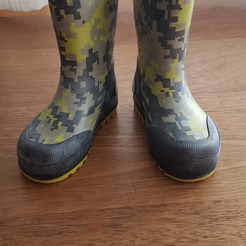 Rain boots