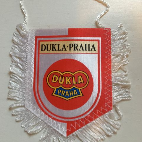 Dukla Praha vintage minivimpel