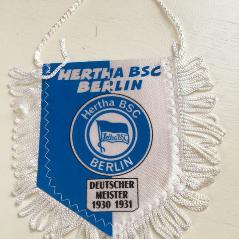 Hertha Berlin vintage dobbeltsidet minivimpel