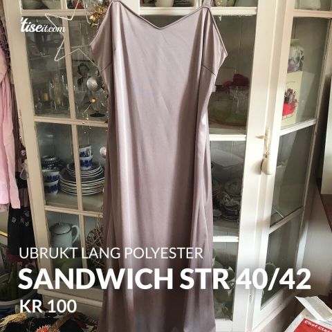 Sandwich kjole ubrukt Str 40/42