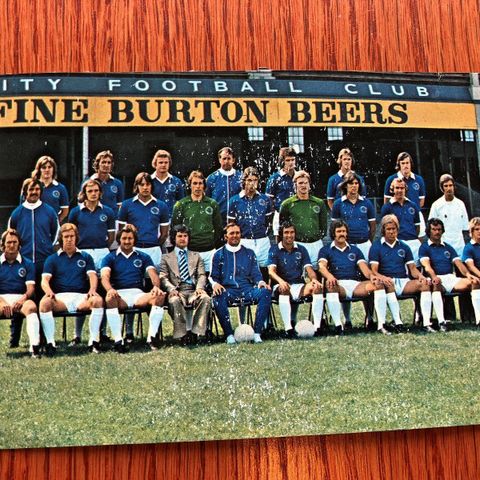 Leicester City lagbilde ubrukt postkort fotballkort fra 1975 – Utgitt i England